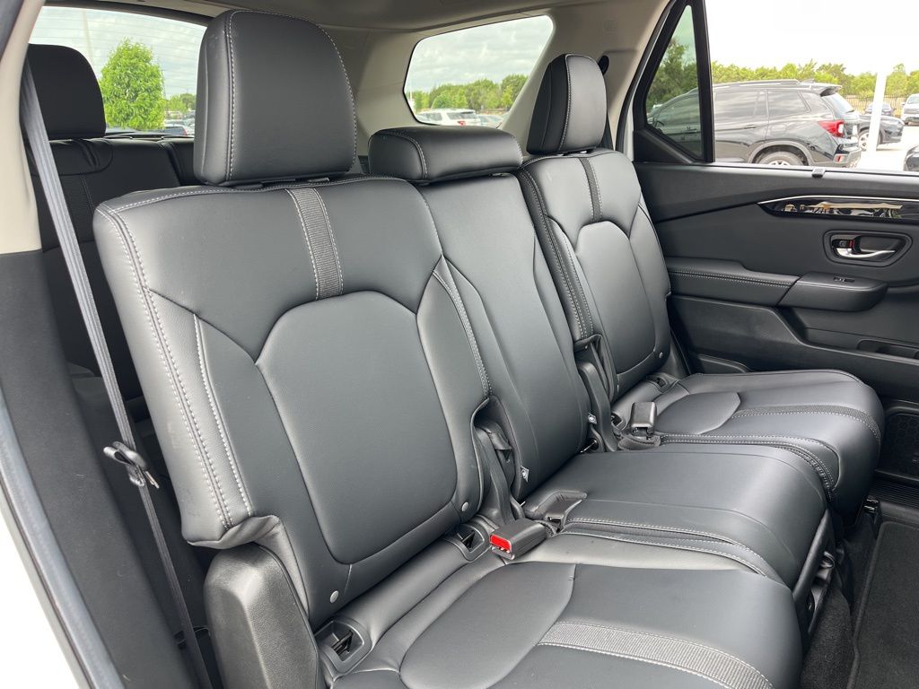 Thumbnail: 2025 Honda Pilot - 27