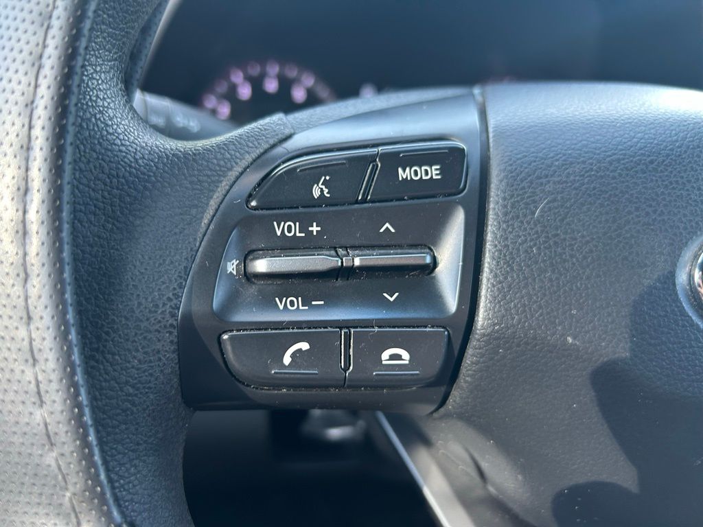 Thumbnail: 2019 Hyundai Veloster - 18