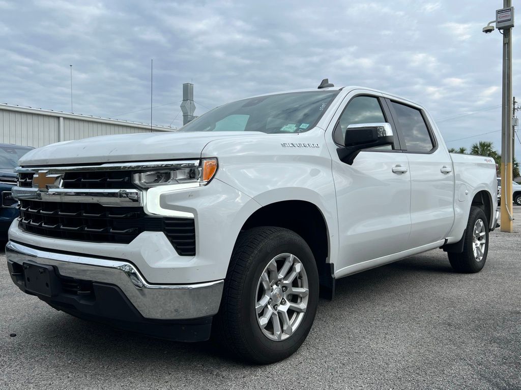 2022 Chevrolet Silverado 1500 LT 2