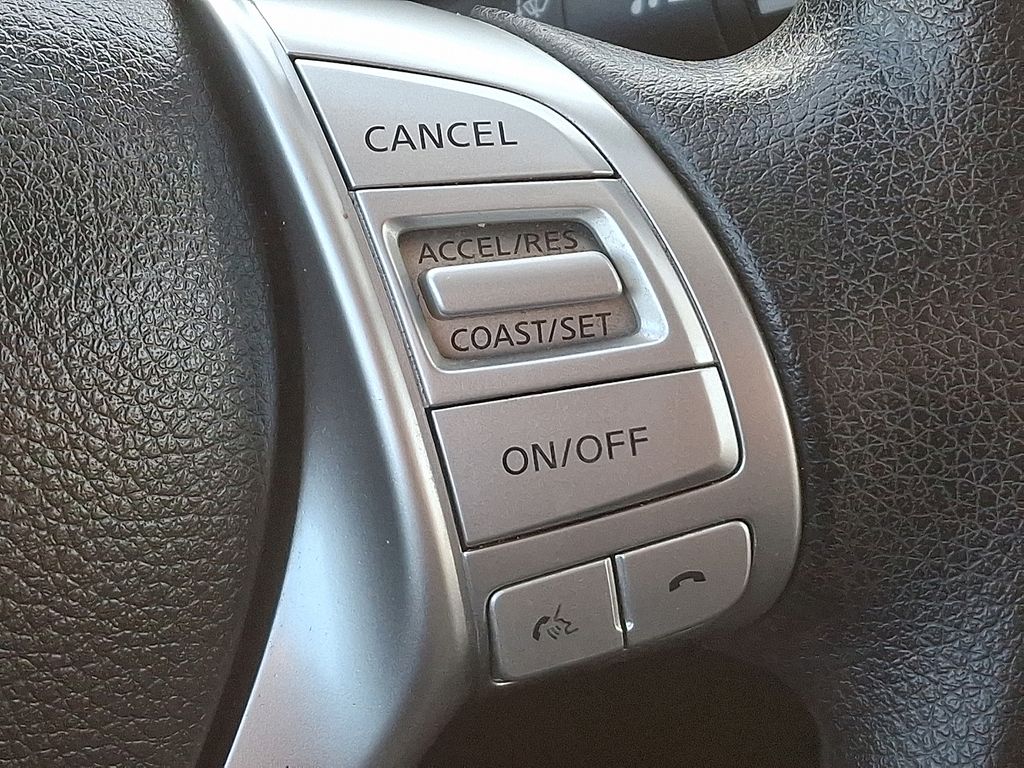 Thumbnail: 2016 Nissan Rogue - 22