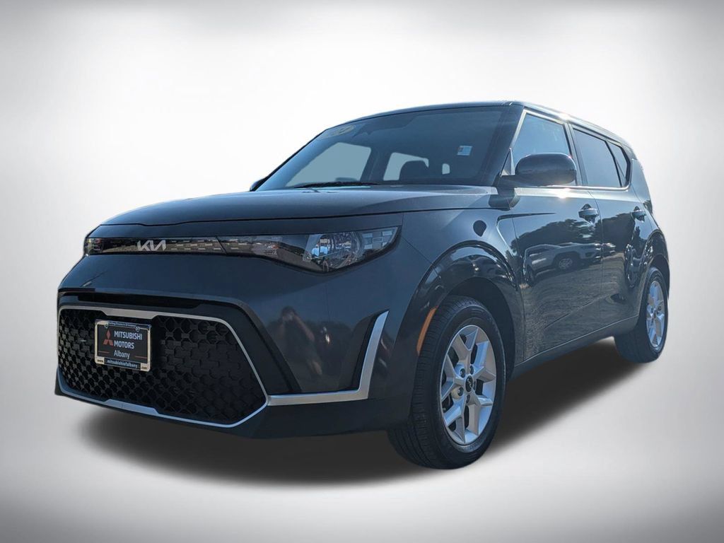 View vehicle photo 7