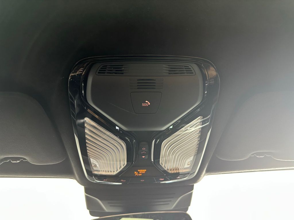 Thumbnail: 2023 BMW X7 - 23