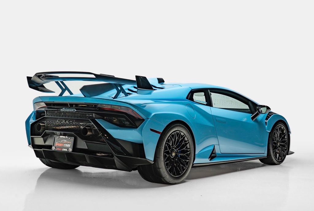 2022 Lamborghini Huracan STO - Thumbnail 8