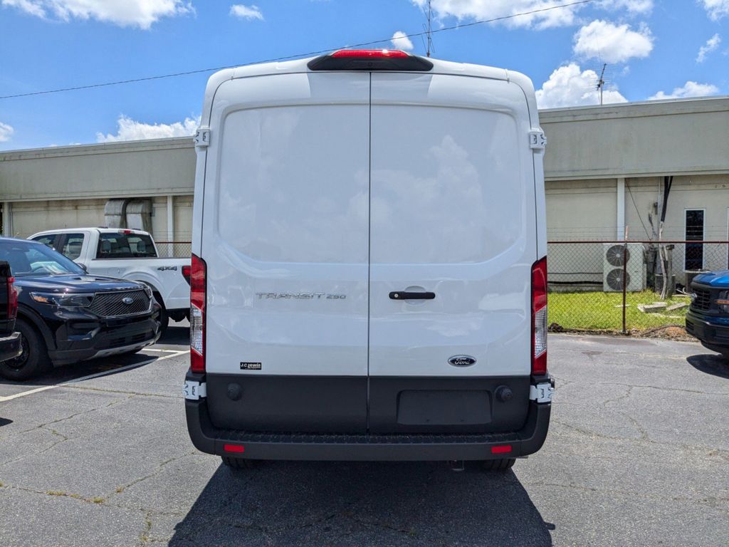 2025 Ford Transit 250