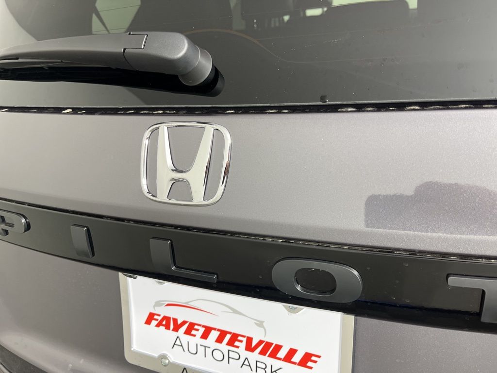 Thumbnail: 2025 Honda Pilot - 19