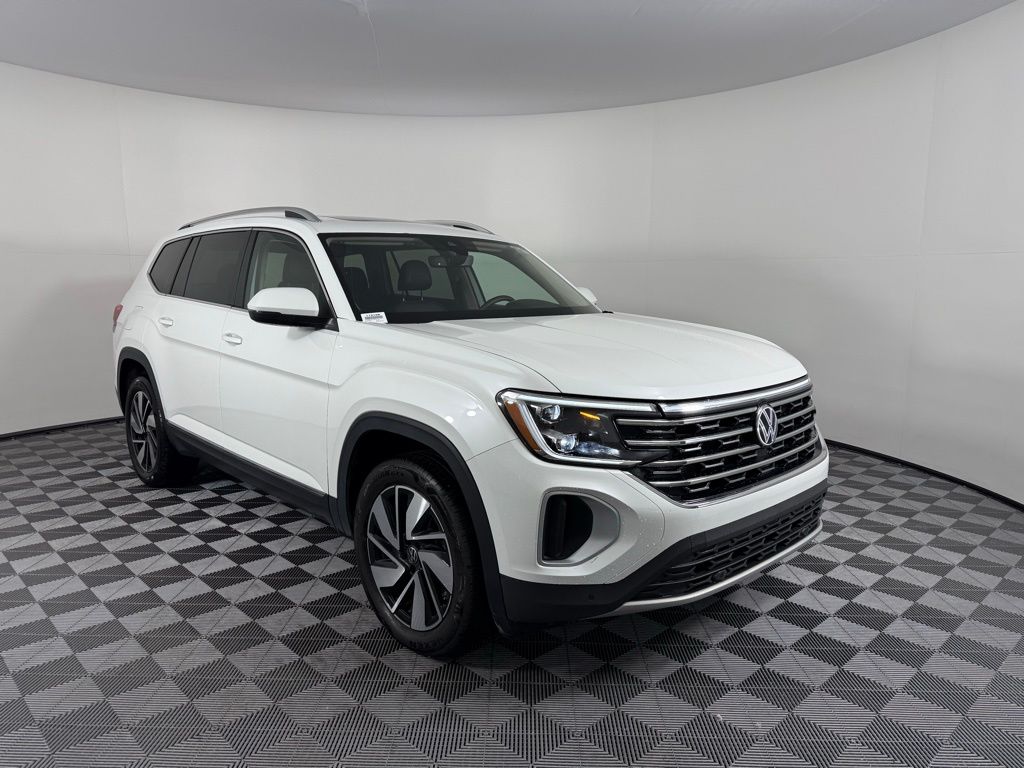 Thumbnail: 2024 Volkswagen Atlas - 3