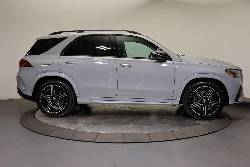 Thumbnail: 2026 Mercedes-Benz GLE - 8