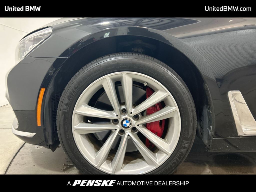 Thumbnail: 2016 BMW 7 Series - 10