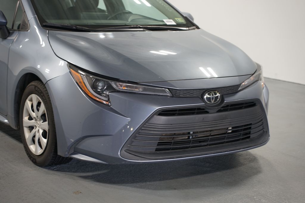 Thumbnail: 2023 Toyota Corolla - 4