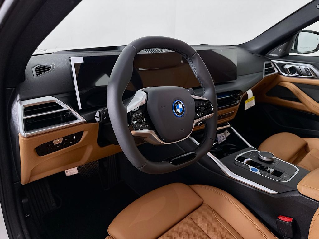 Thumbnail: 2026 BMW i4 - 9