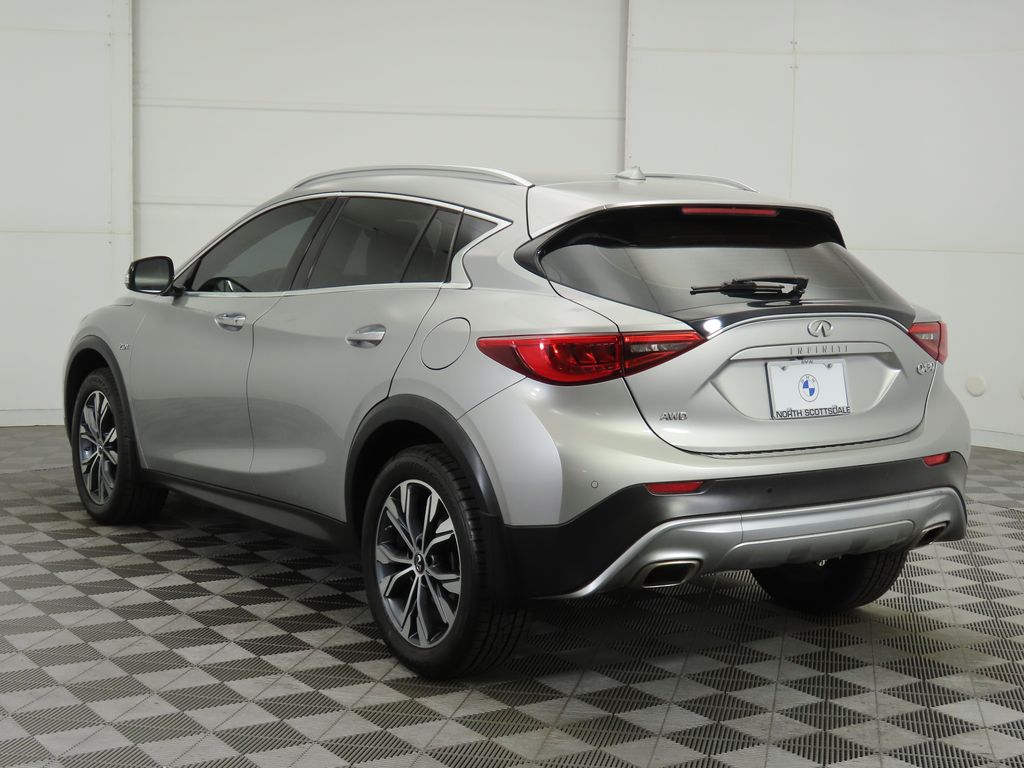 Thumbnail: 2018 INFINITI QX30 - 7
