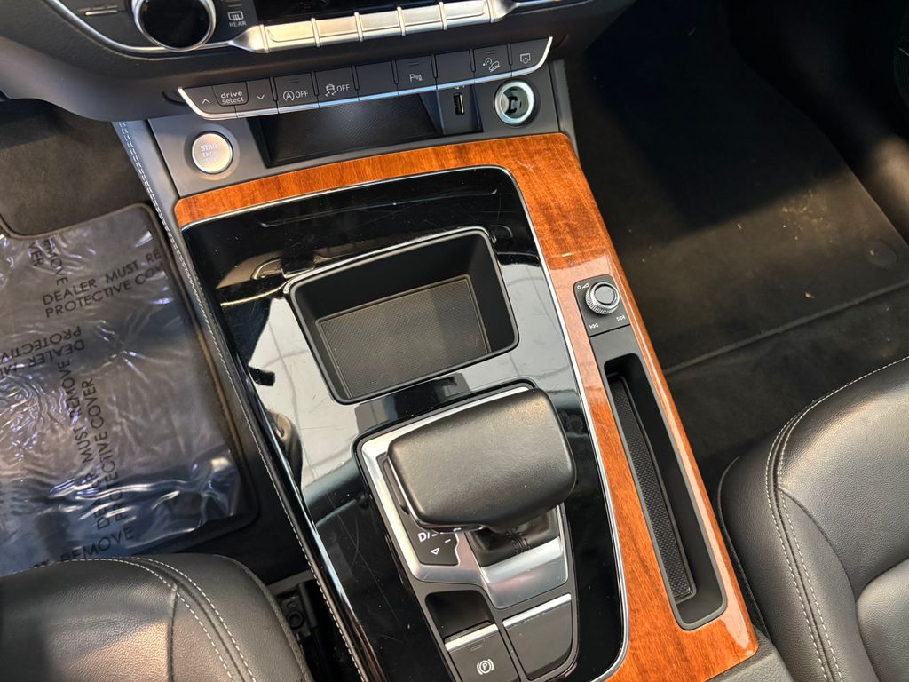 2023 Audi Q5 45 S line Premium