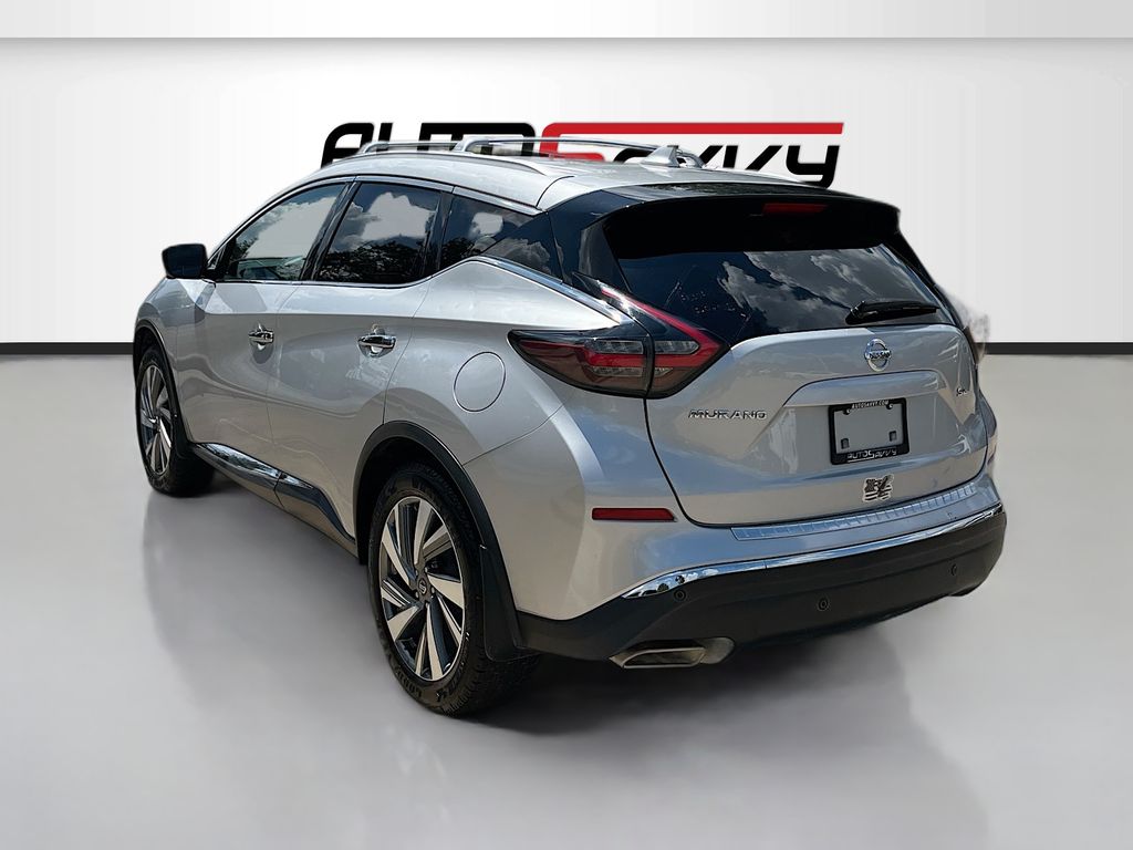 Used 2020 Silver Nissan SL image 5