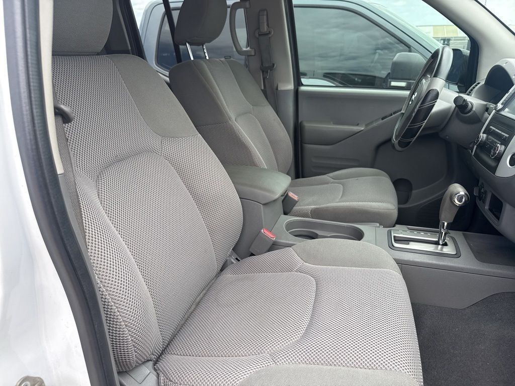 2019 Nissan Frontier SV White at Autostrade