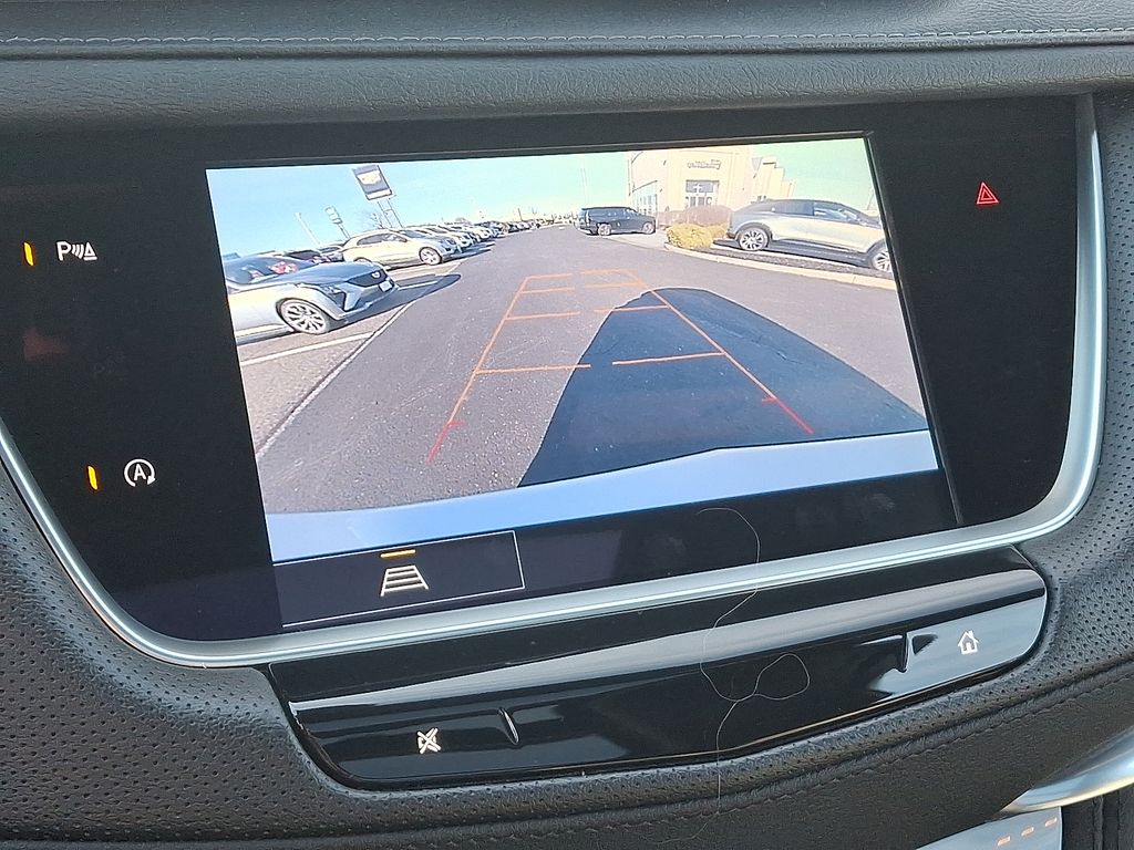 Thumbnail: 2024 Cadillac XT5 - 19