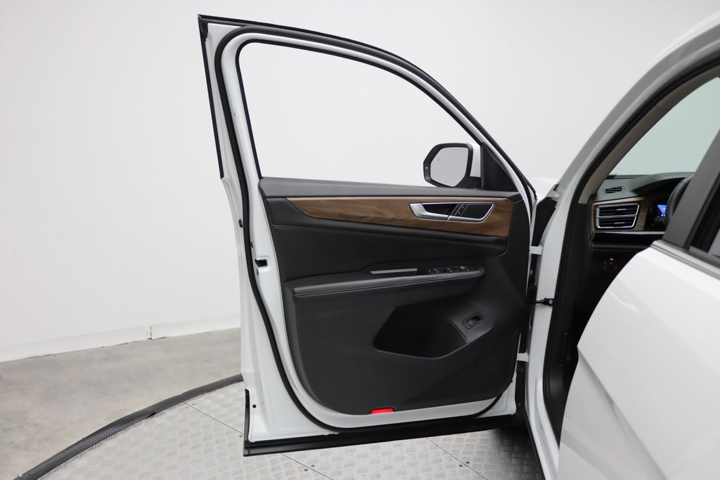 Thumbnail: 2024 Volkswagen Atlas - 16