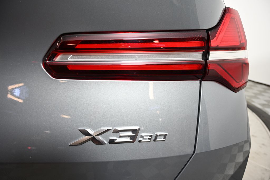 Thumbnail: 2026 BMW X3 - 11