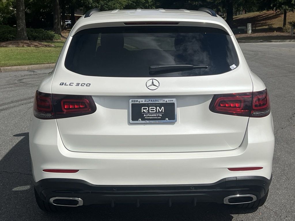 2022 Mercedes-Benz GLC GLC 300 7