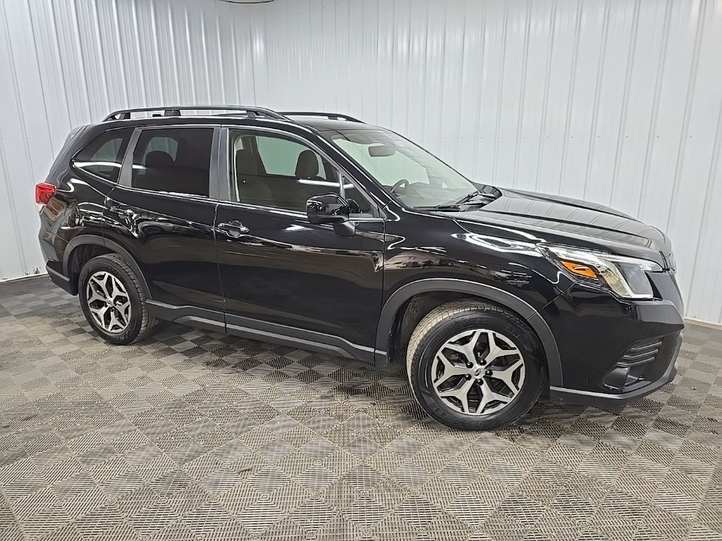 2022 Subaru Forester Premium Crossover AWD