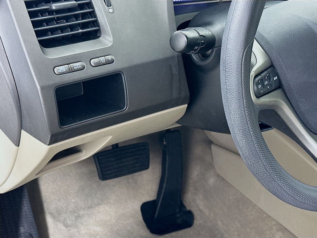 Thumbnail: 2011 Honda Civic - 10