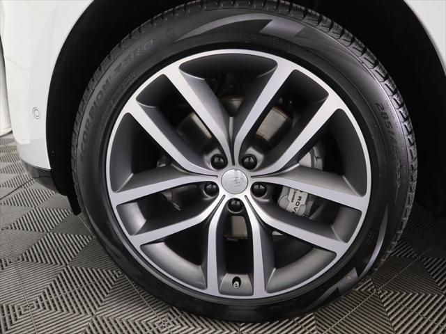 Thumbnail: 2025 Land Rover Range Rover - 31