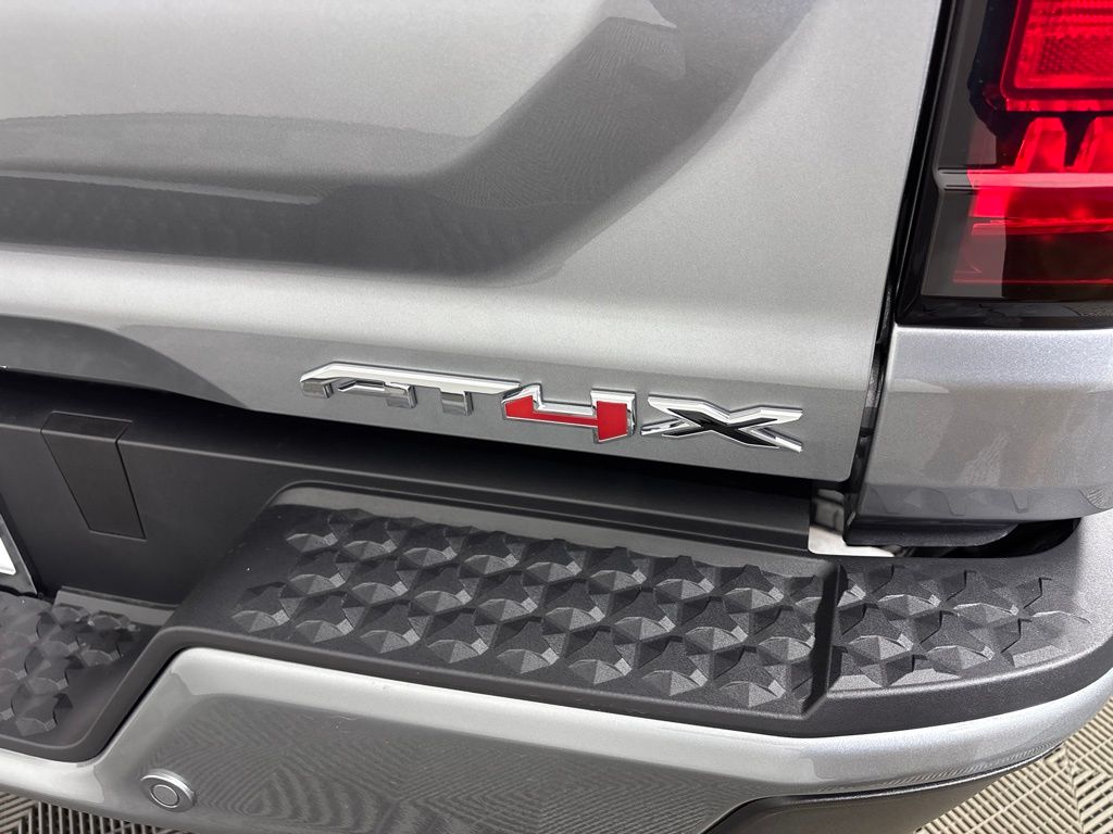 Thumbnail: 2026 GMC Canyon - 4