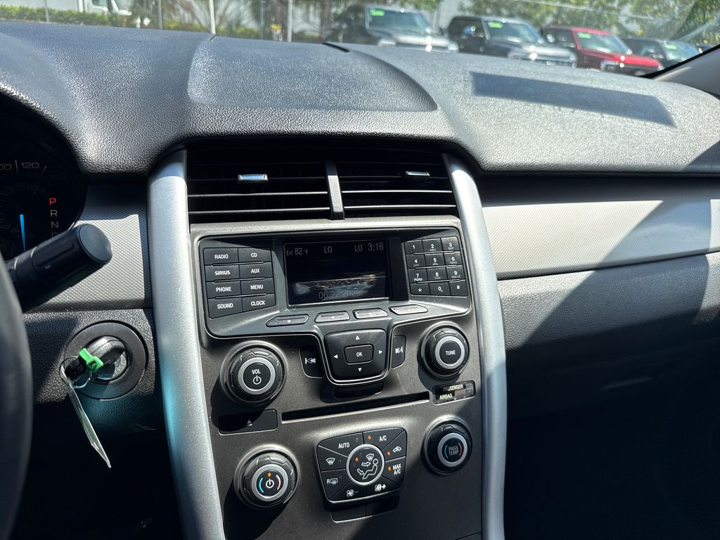 Used 2013 Gray Ford SEL image 18