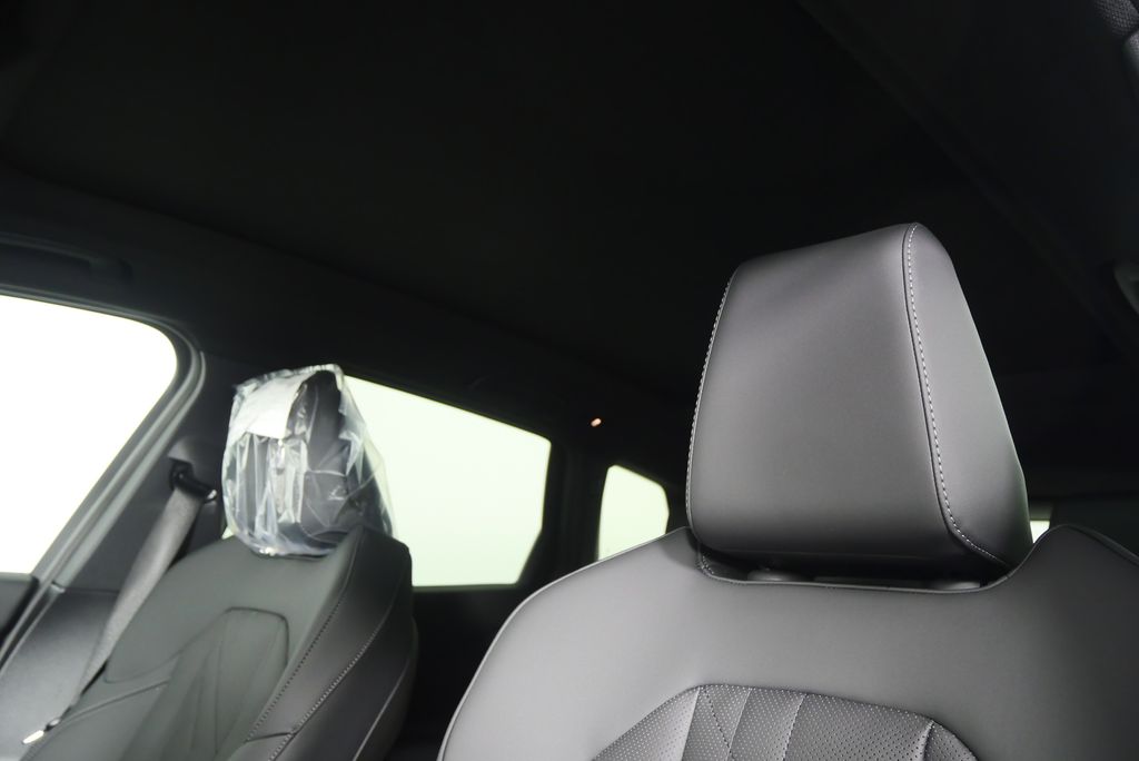 Thumbnail: 2026 BMW X3 - 12