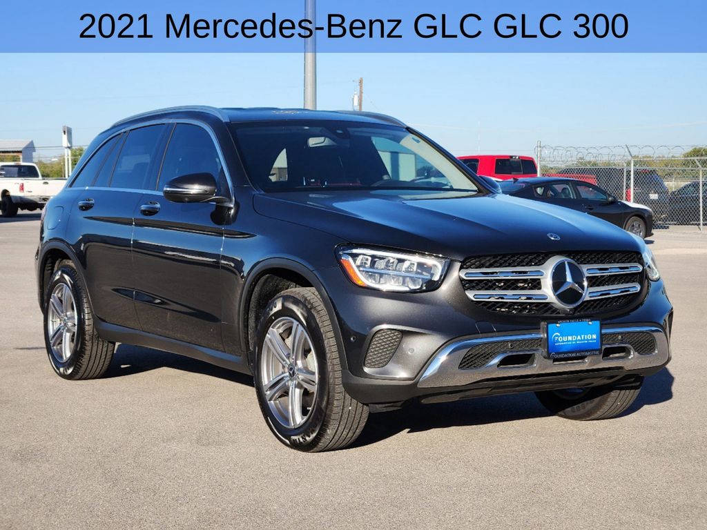 2021 Mercedes-Benz GLC GLC 300 3