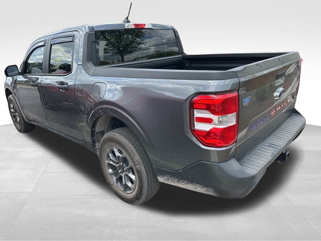 2024 Gray Metallic Ford Maverick XLT FWD Truck
