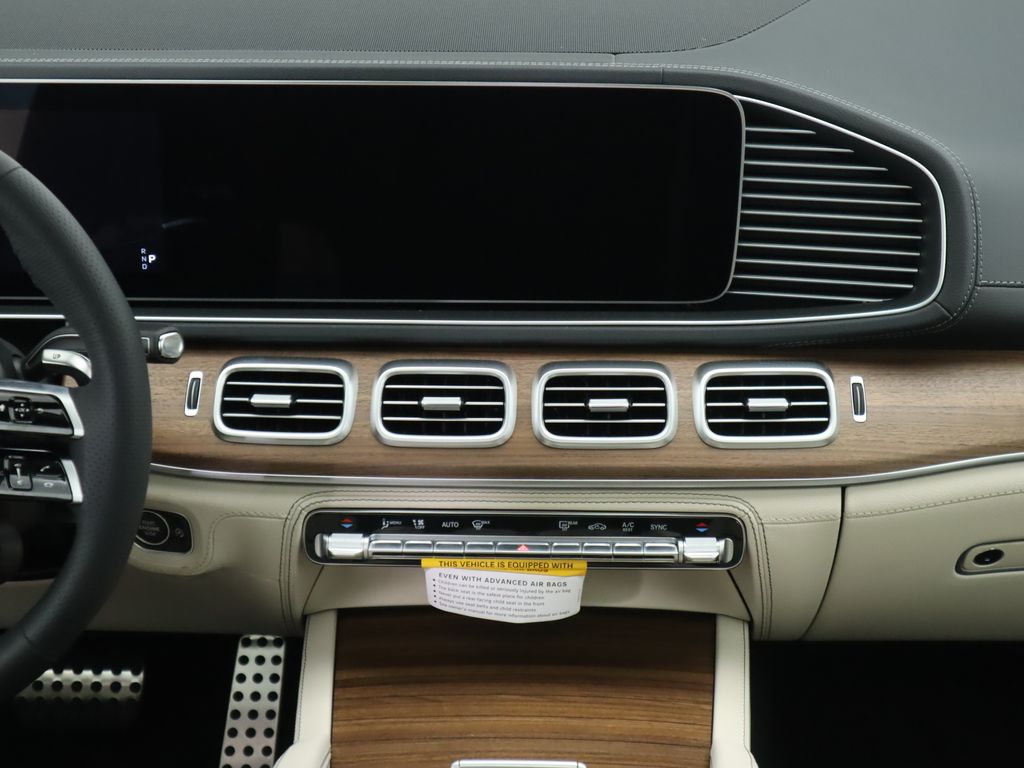 Thumbnail: 2026 Mercedes-Benz GLE - 15