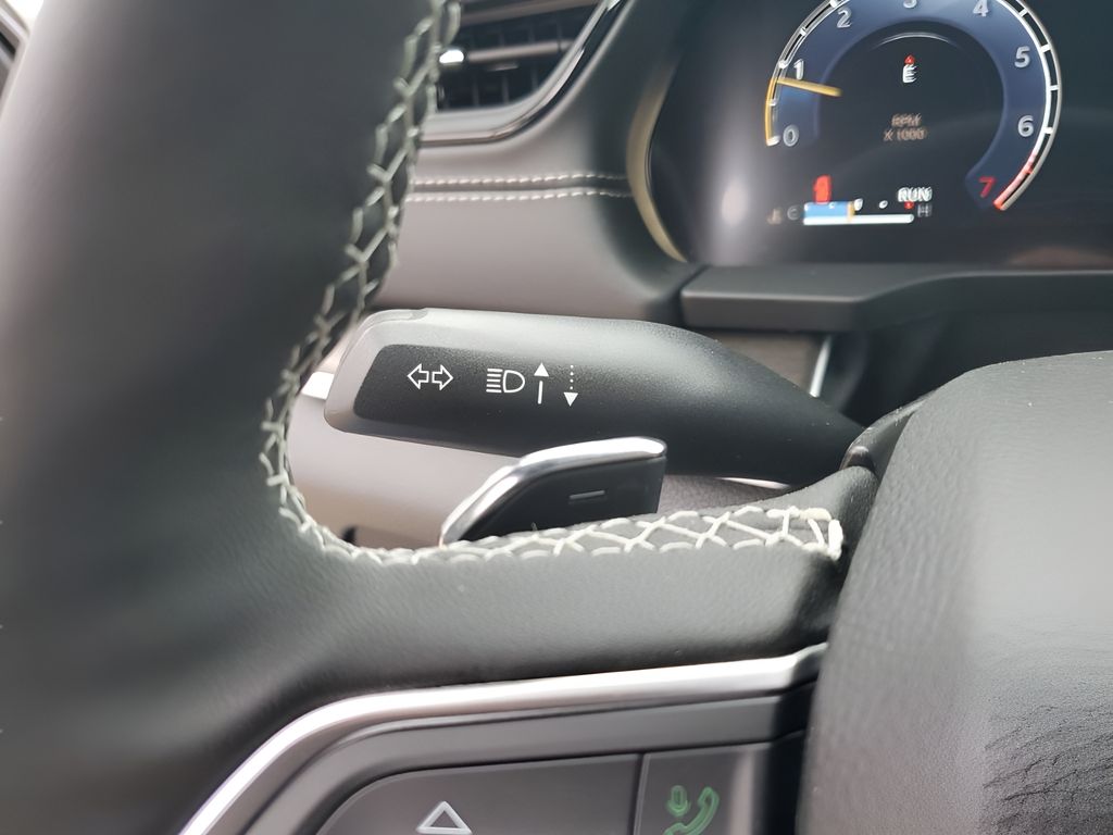 New 2026 White/off-white Jeep Laredo image 35