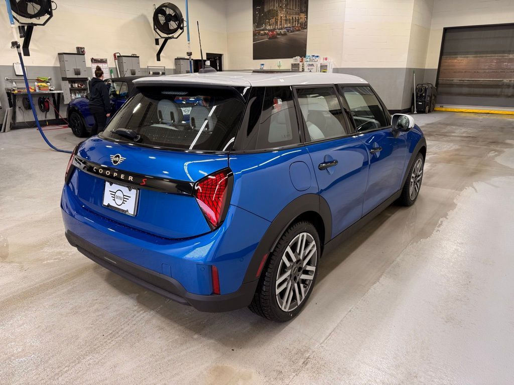 Thumbnail: 2026 MINI Cooper - 6