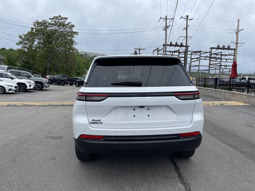 Used 2025 Jeep Grand Cherokee SUV