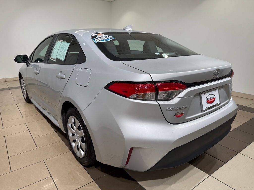 Thumbnail: 2024 Toyota Corolla - 3