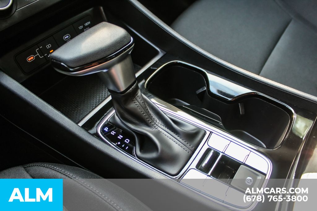 2025 Hyundai Tucson SE photo 32