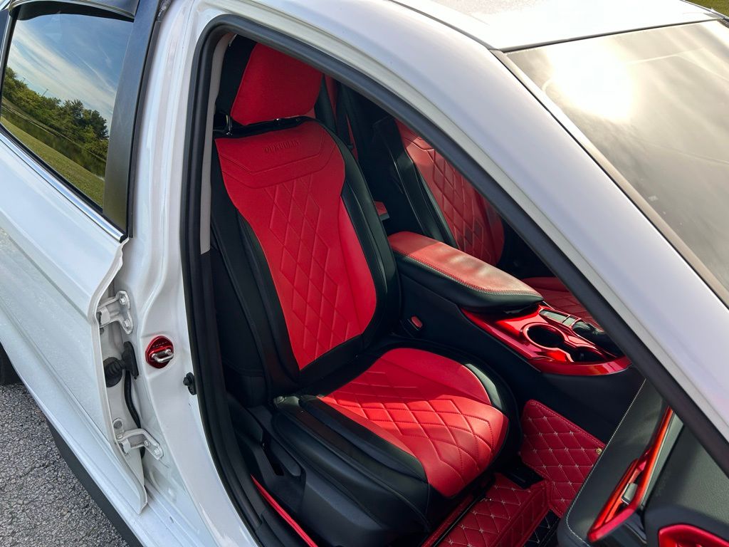 Thumbnail: 2020 Toyota Camry - 15