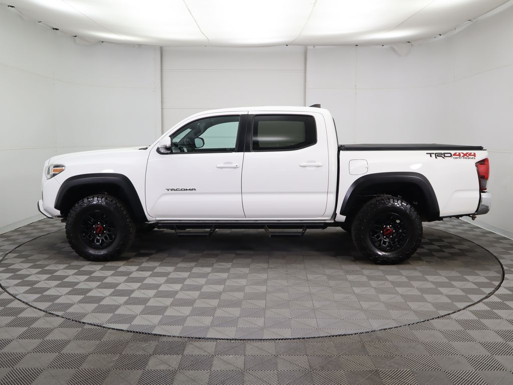 2018 Toyota Tacoma TRD Off-Road 8