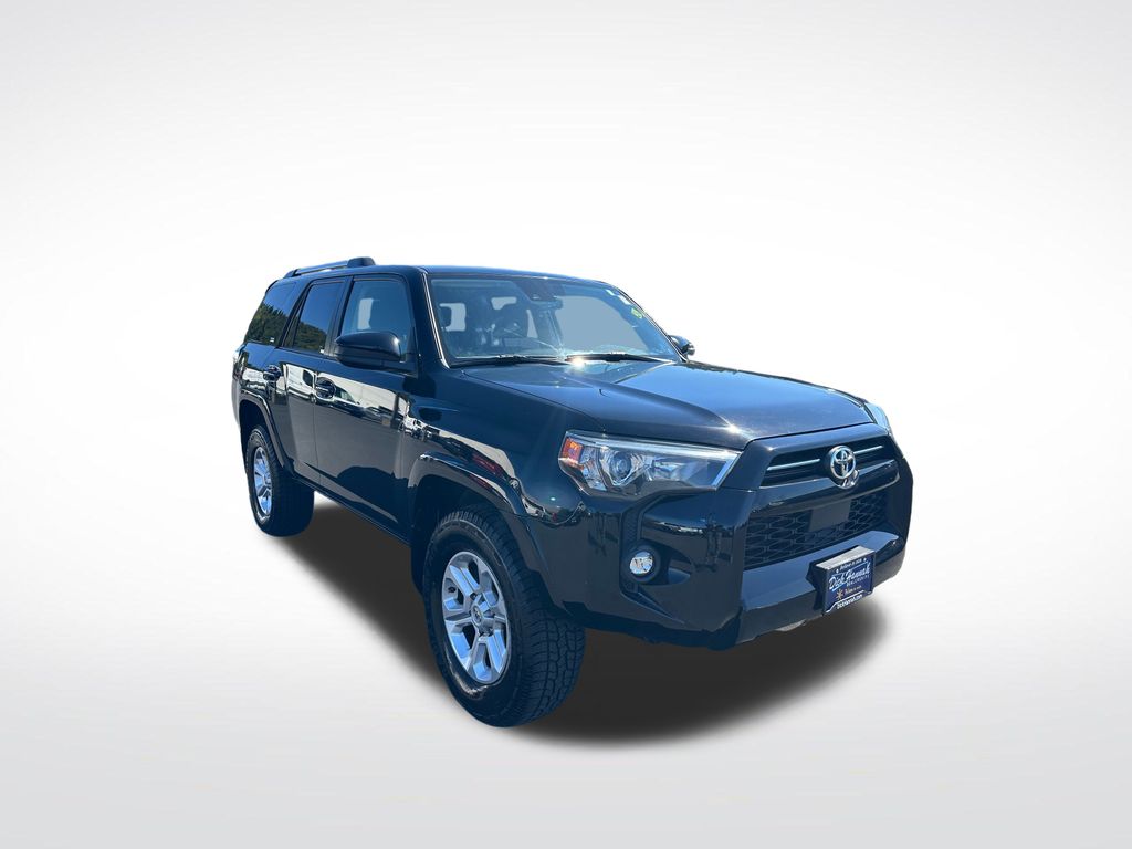 Used 2021 Toyota 4Runner SR5 with VIN JTEMU5JR7M5953213 for sale in Gladstone, OR