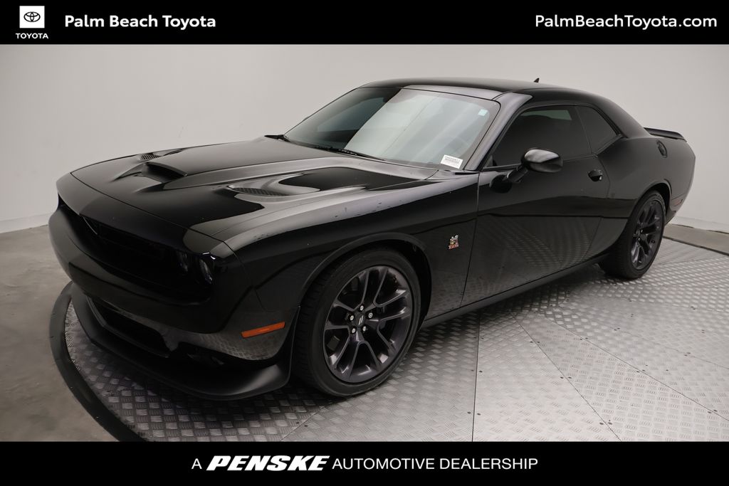 Pitch Black Clearcoat 2023 Dodge Challenger Coupe Rear-Wheel Drive 8-Speed Automatic