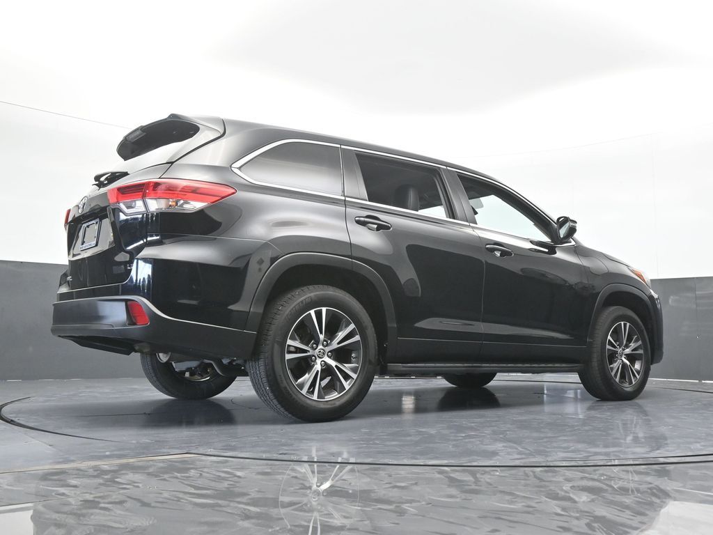 Used 2019 Midnight Black Metallic Toyota LE Plus image 63