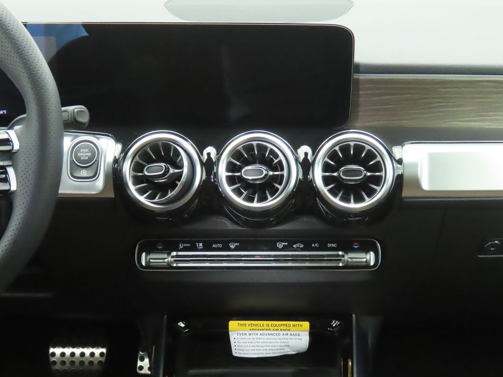 Thumbnail: 2025 Mercedes-Benz GLB - 14