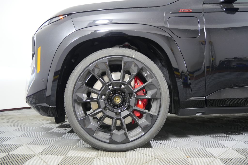 Thumbnail: 2026 BMW XM - 7