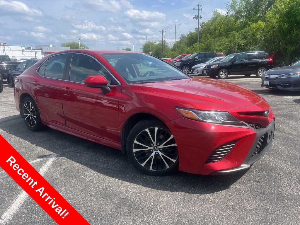 2019 Toyota Camry 2.5 Auto SE's photo