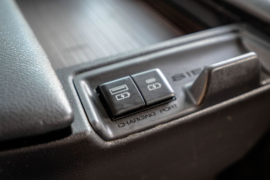 Used 2022 Toyota Sienna Van
