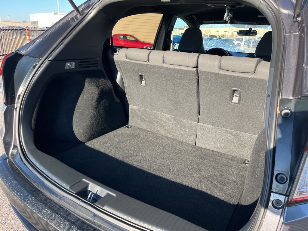 Thumbnail: 2022 Honda HR-V - 8