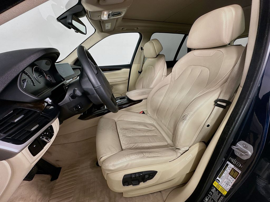 Thumbnail: 2014 BMW X5 - 21