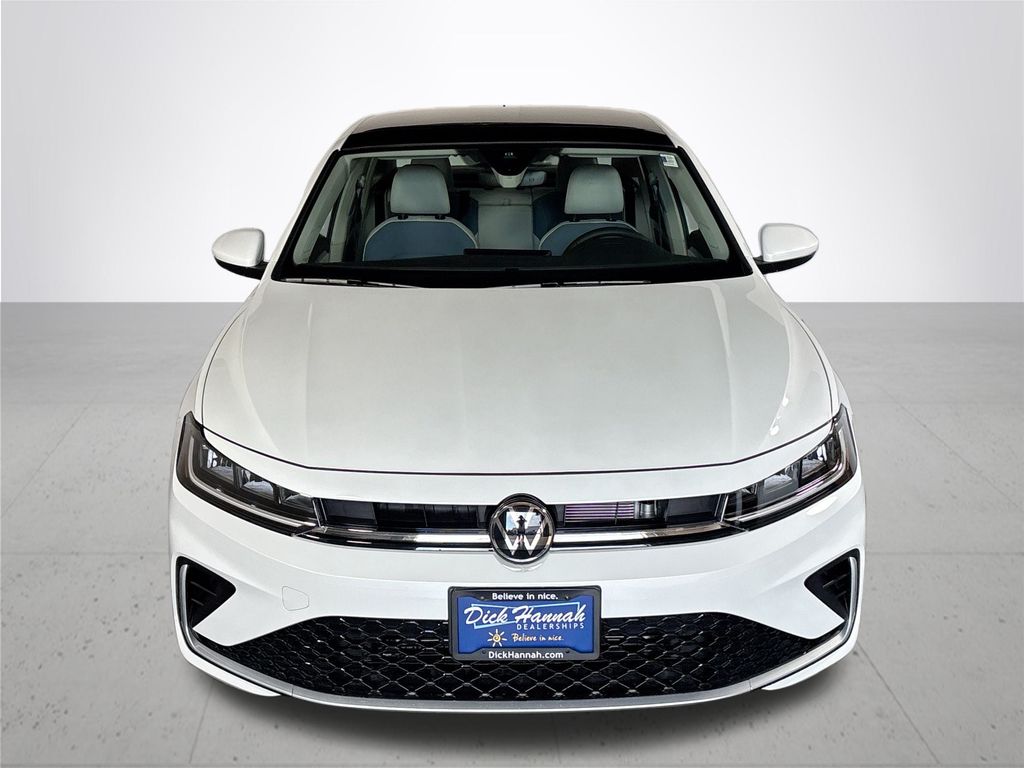 2025 Volkswagen Jetta 1.5T SE photo 2