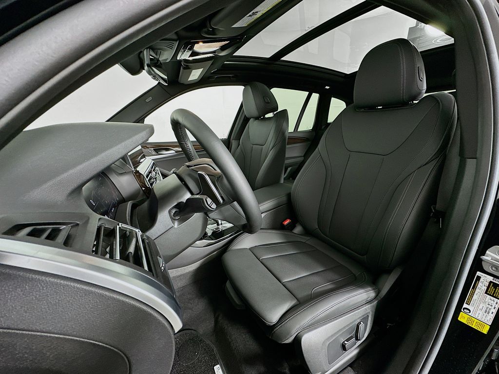 Thumbnail: 2024 BMW X3 - 16
