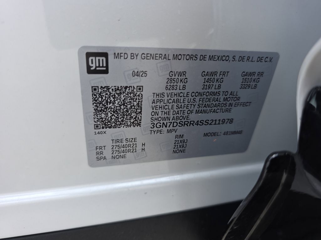 new 2025 Chevrolet Equinox EV car, priced at $44,795